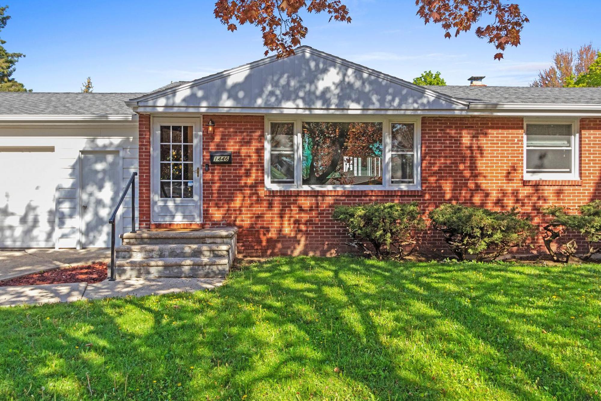 The Lemon House Apartment Green Bay Exterior photo